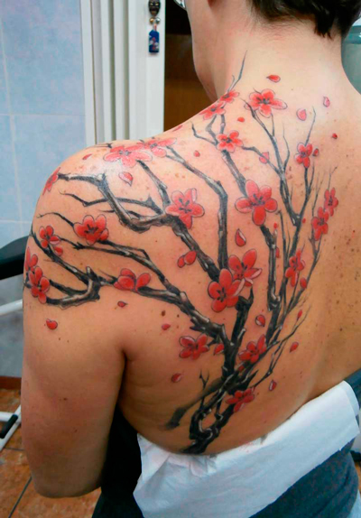 Tatuajes a mano alzada de Tattoo Mantis